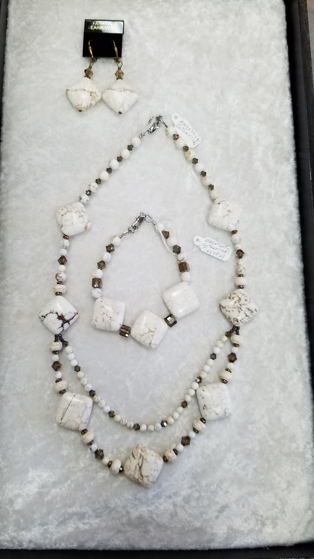 MAGNESITE DOUBLE STRAND NECKLACE SET