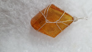 AMBER PENDANT WIRE WRAPPED WITH NON TARNISH SILVER PLATED