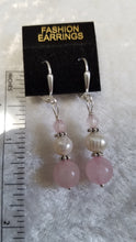 Load image into Gallery viewer, ROSE QUARTZ AND FRESH WATER PEARL LEVERBACK EARRINGS